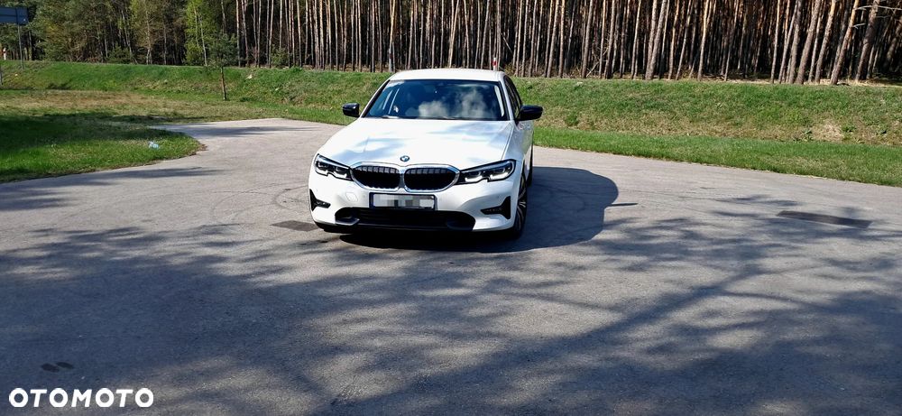 BMW Seria 3 320d xDrive M Sport - 2