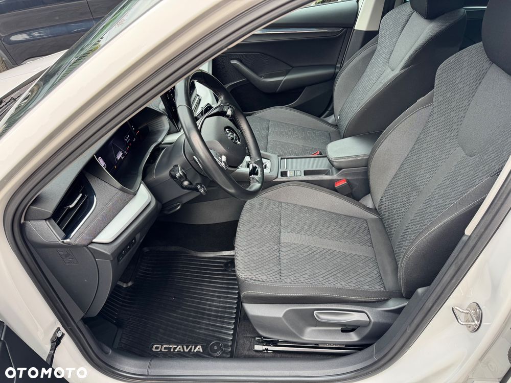 Skoda Octavia 2.0 TSI 4x4 Style DSG - 12