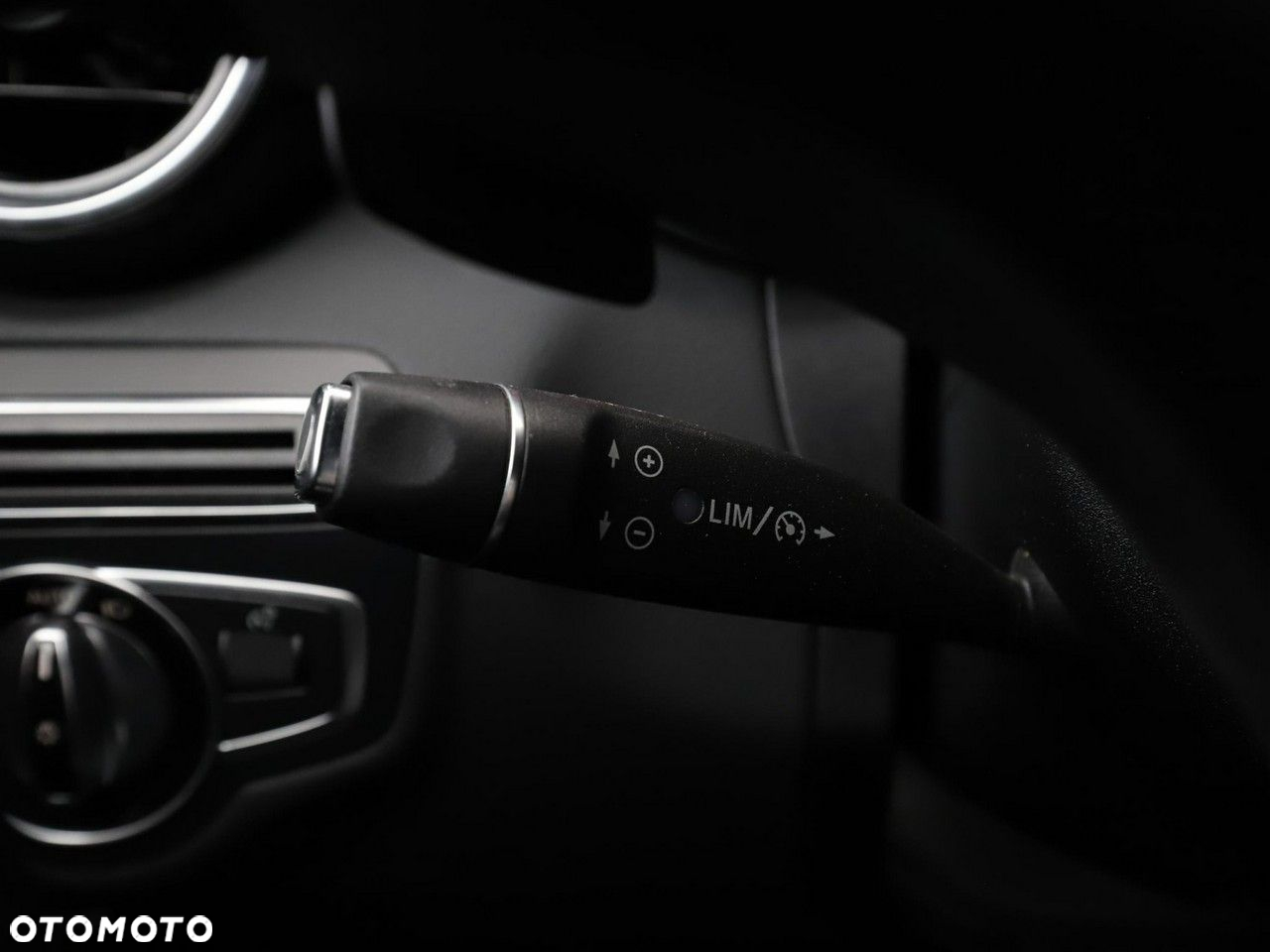Mercedes-Benz Klasa C 180 T 7G-TRONIC Avantgarde - 28