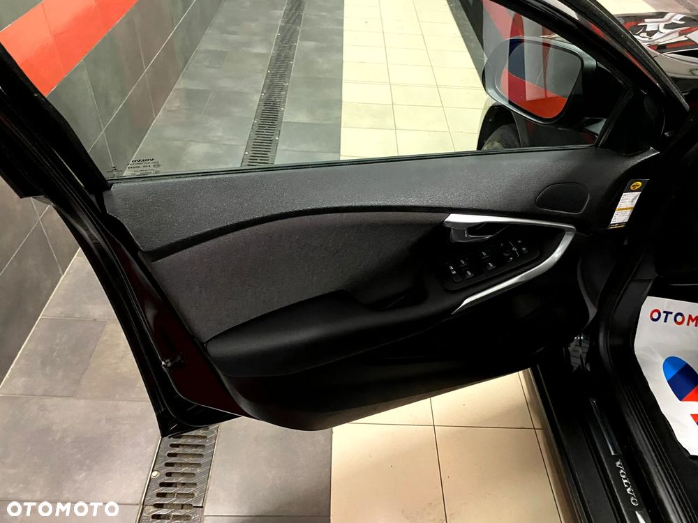 Volvo V40 Cross Country D3 Geartronic Plus - 13