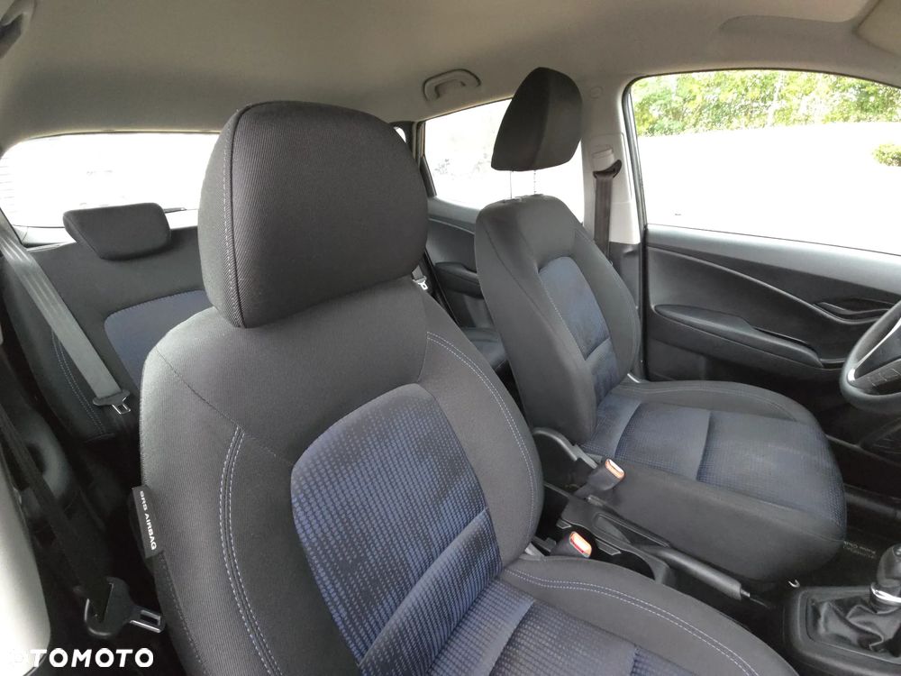 Hyundai ix20 1.4 Comfort - 17