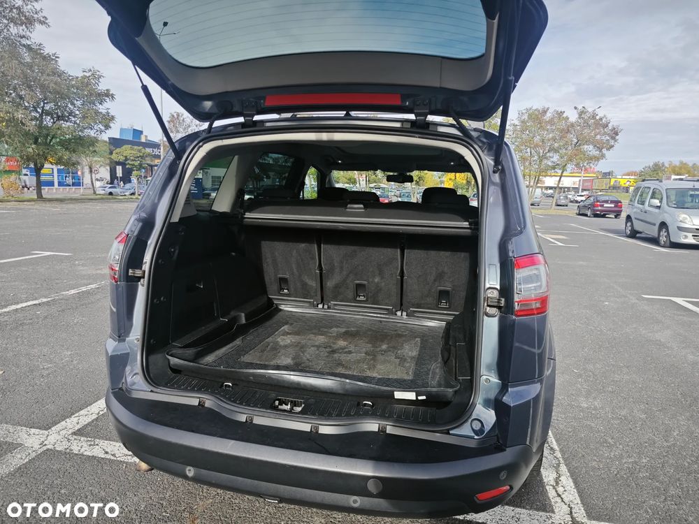 Ford S-Max - 19