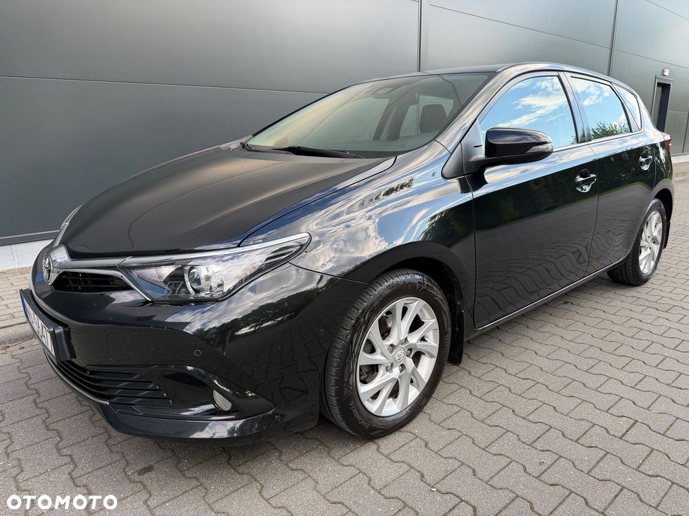 Toyota Auris 1.6 Premium - 1