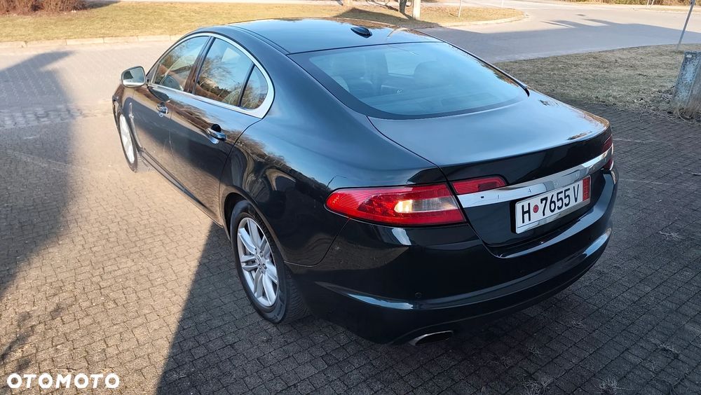 Jaguar XF 3.0 V6 Luxury - 15