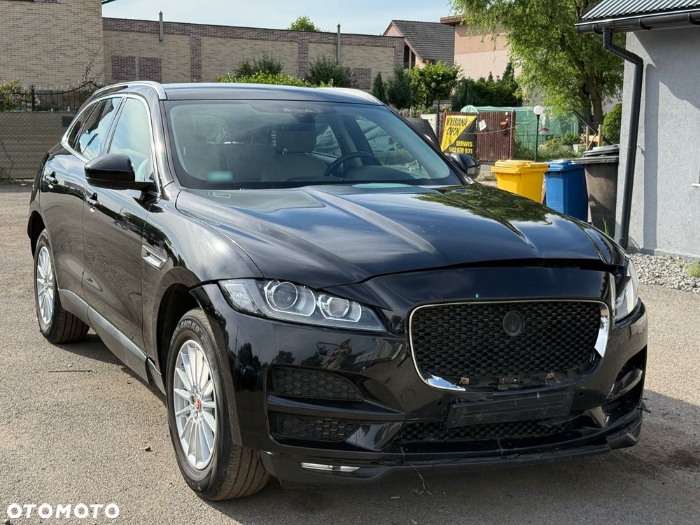 Jaguar F-Pace - 6