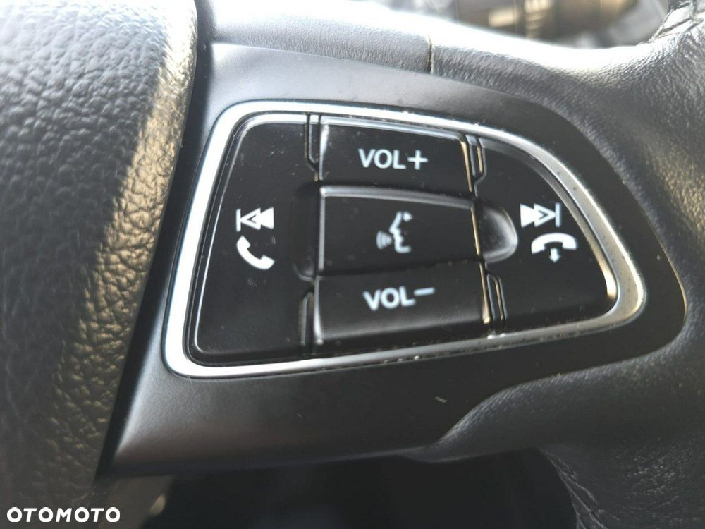 Ford Kuga - 23