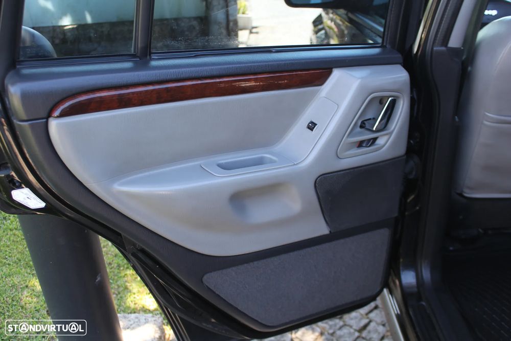 Jeep Grand Cherokee 2.7 CRD Overland - 17