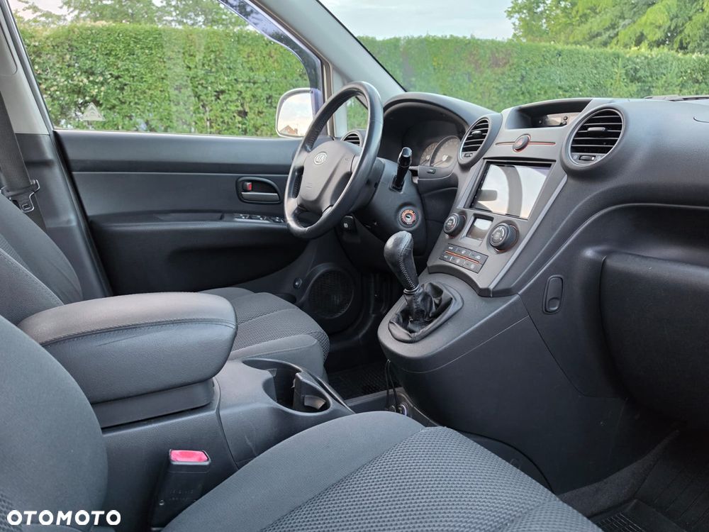 Kia Carens 2.0 EX - 3