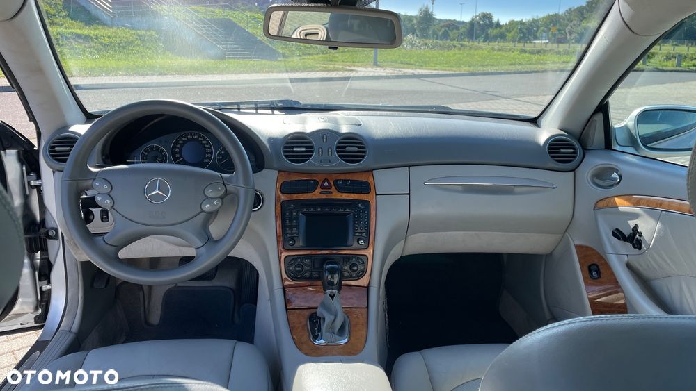Mercedes-Benz CLK 320 - 11