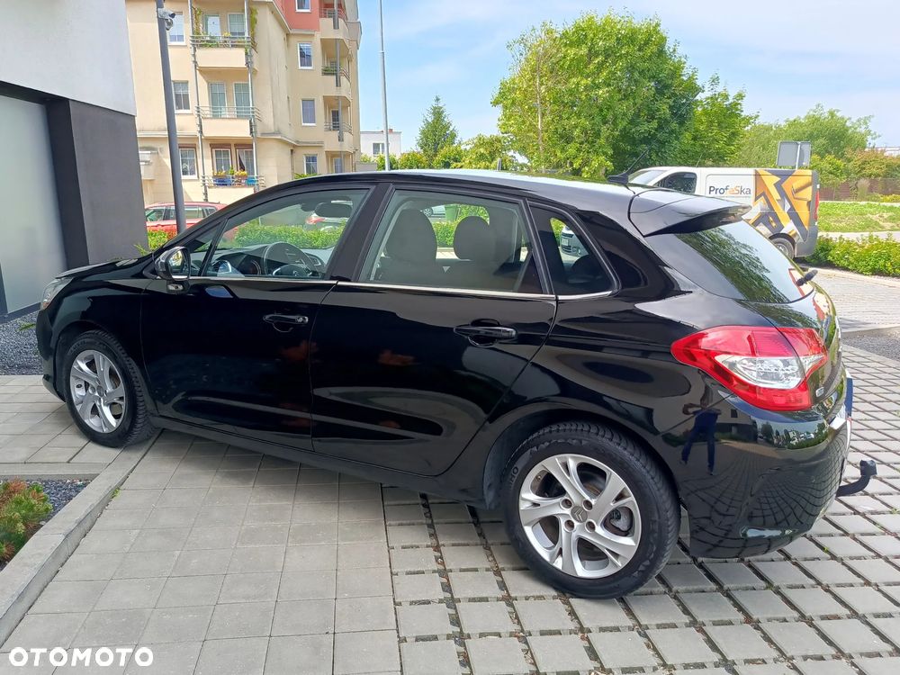 Citroën C4 e-HDi 115 ETG6 Exclusive - 4