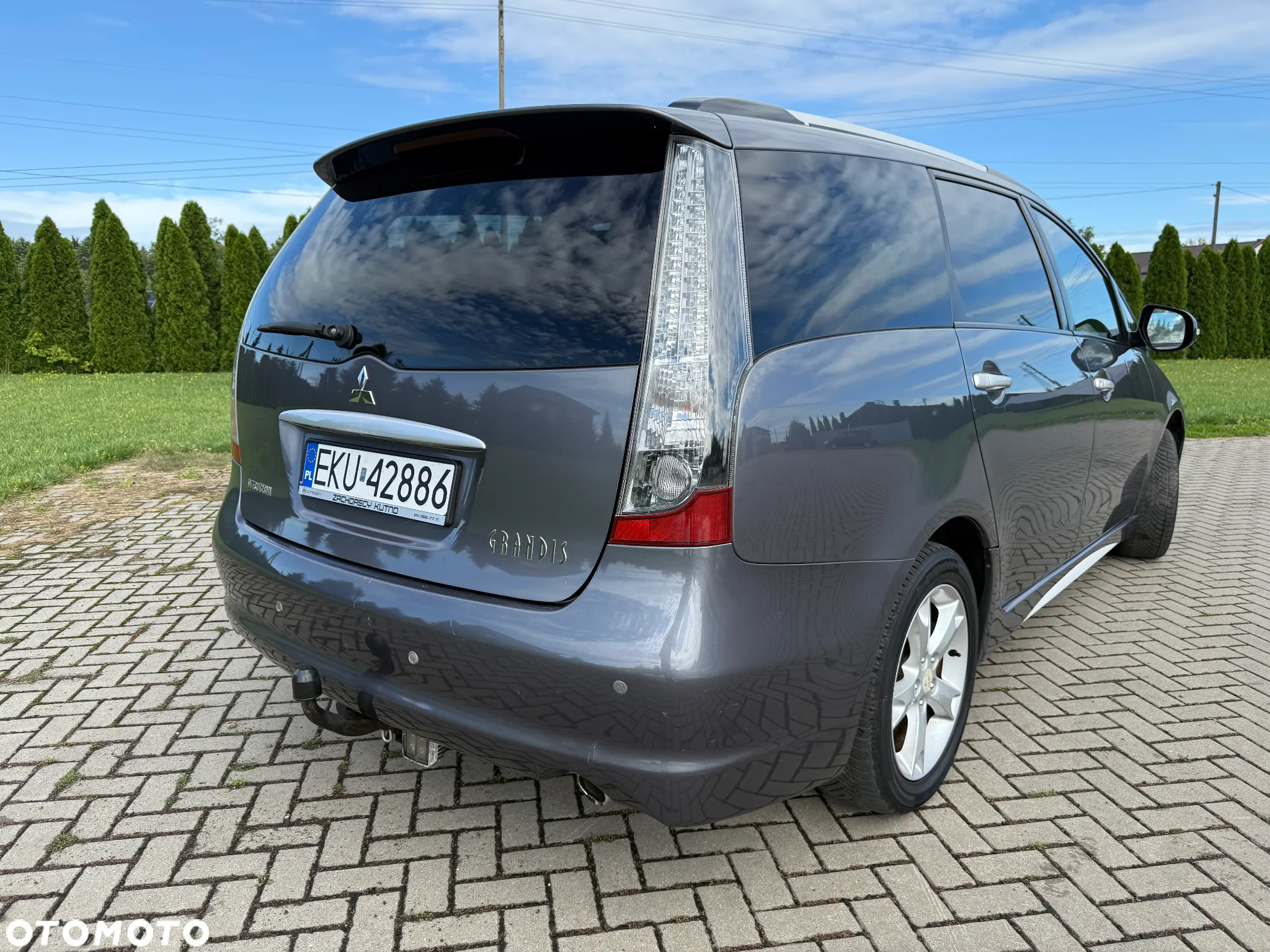 Mitsubishi Grandis - 18
