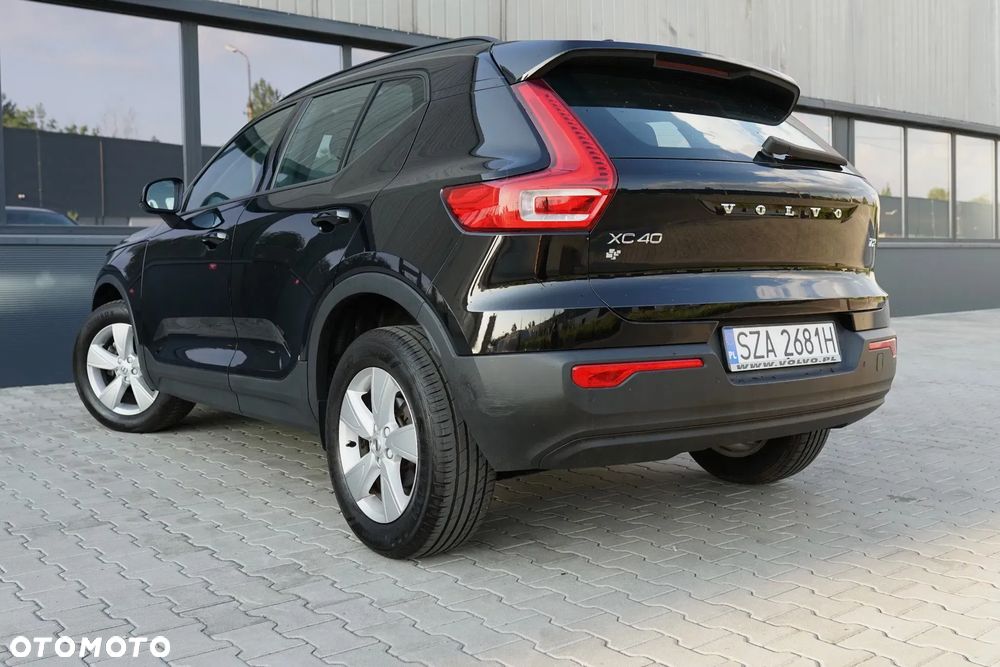 Volvo XC 40 T2 Momentum Core - 6