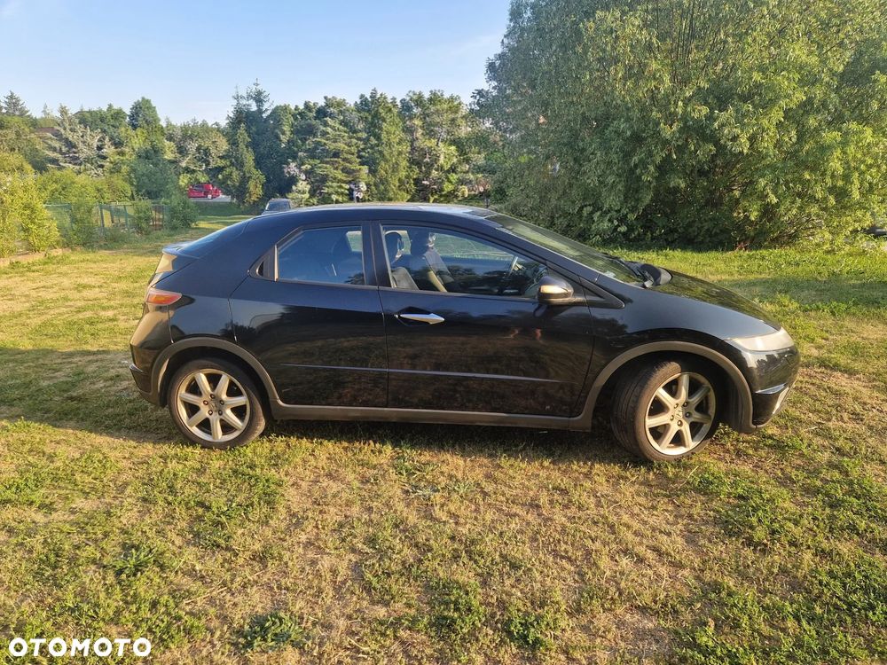 Honda Civic 1.8 Executive - 5