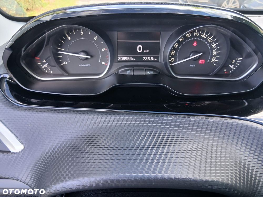 Peugeot 208 Blue-HDi 100 Stop&Start Style - 24