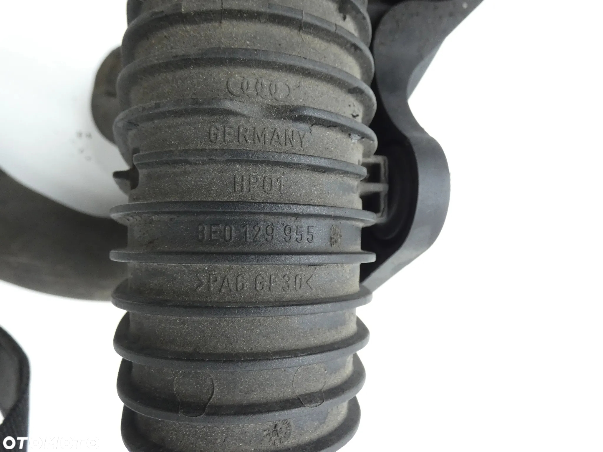 AUDI A4 B8 2.0 TFSI PRZEWÓD WĄŻ POWIETRZA DOLOTU 8K0145673M 8E0129955 GORLICE - 4
