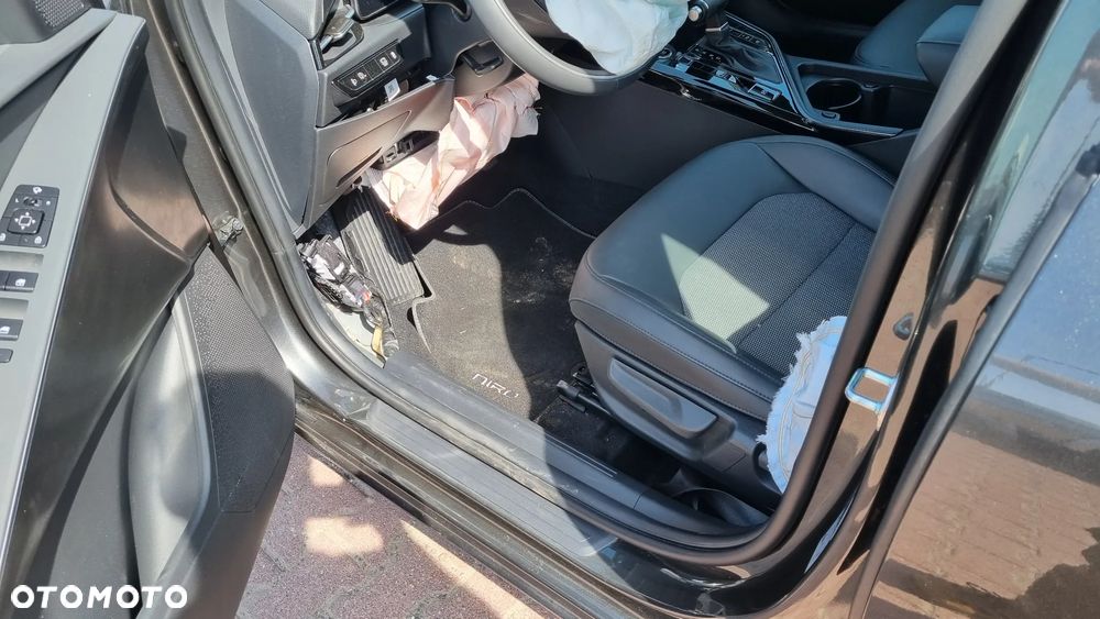 Kia Niro 1.6 GDI HEV 2WD OPF Edition 7 - 23