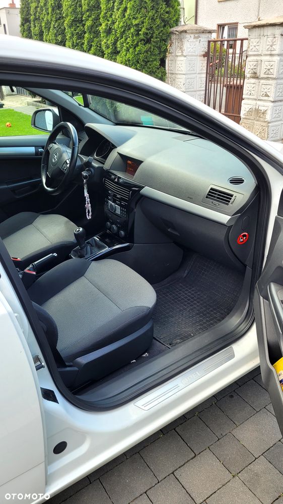 Opel Astra 1.7 CDTI DPF (119g) Edition 111 Jahre - 6