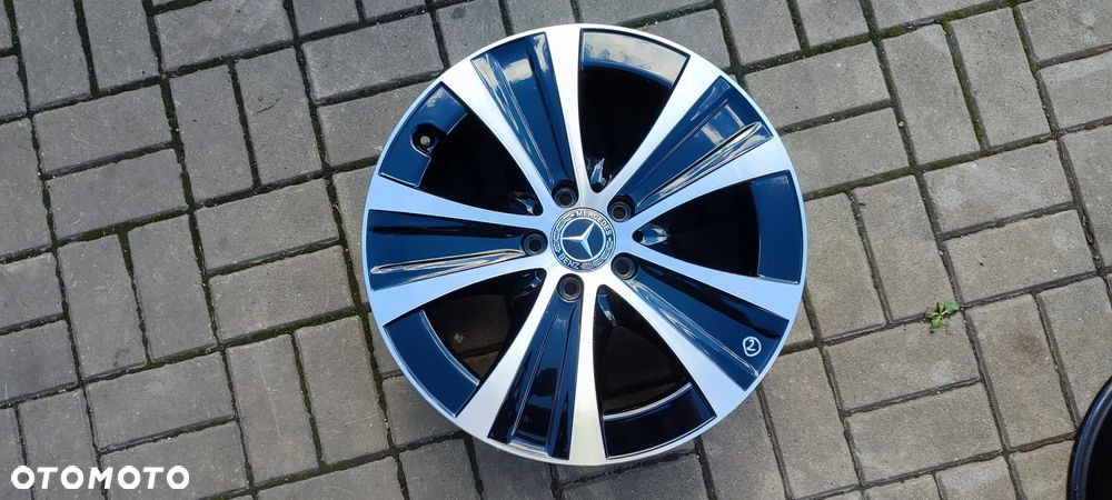 FELGI ALUMINIOWE STOPNIOWANE 5x112 2x8J18 CALI ET 43 2134013700 fi 66,6 2x9Jx18 CALI ET 52,5 2134015300 KOMPLET - 4