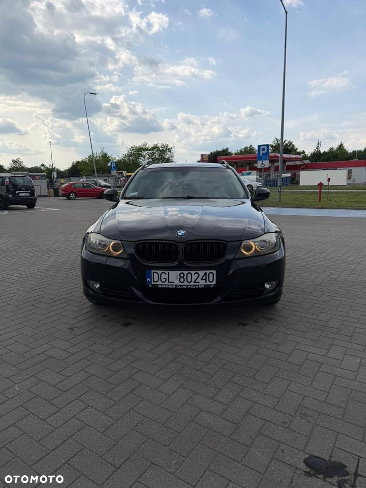 BMW Seria 3 320i - 8