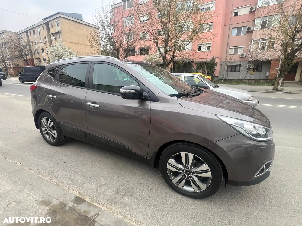 Hyundai ix35 2.0 CRDI 4WD Automatik Luxury - 2