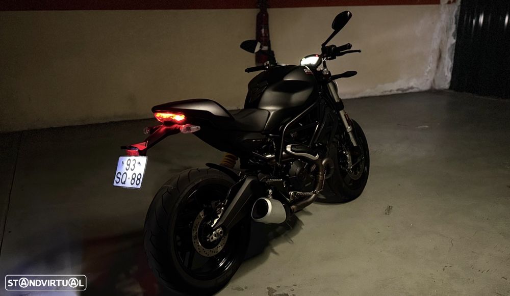 Ducati Monster 797 Dark - 8