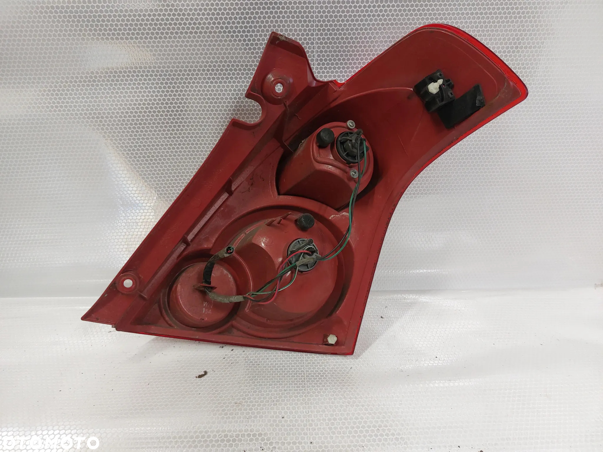 .  LAMPA TYL TYLNA LEWA SUZUKI SWIFT MK6 SPORT - 4
