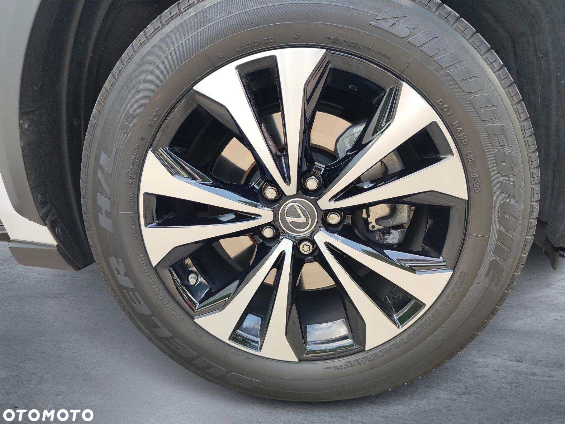 Lexus NX 300 F Impression AWD - 25