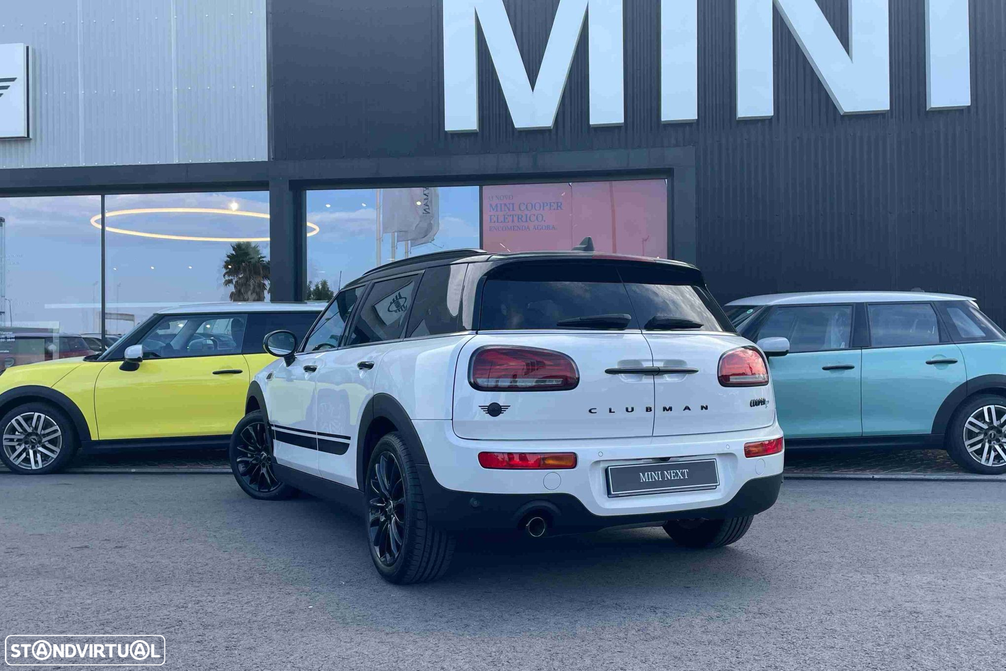 MINI Clubman Cooper D Premium Essential Auto - 2
