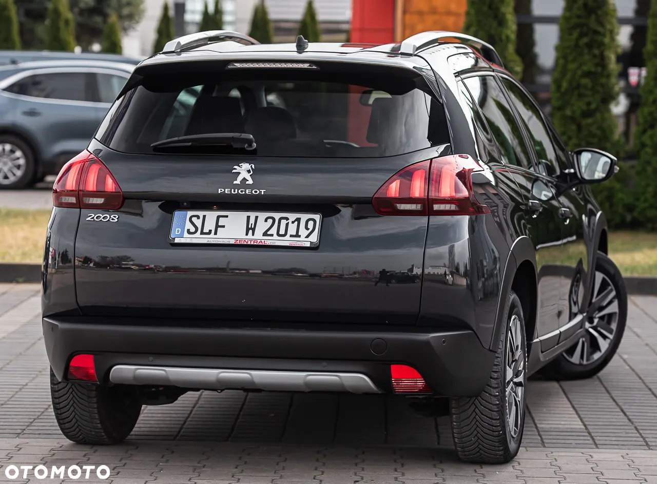 Peugeot 2008 - 11