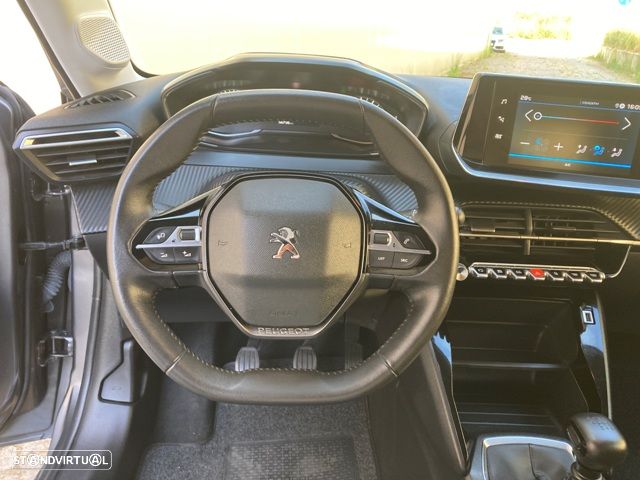Peugeot 208 1.2 PureTech Allure Pack - 12