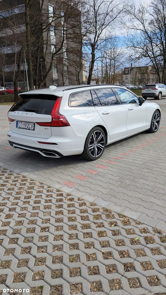 Volvo V60 D4 R-Design - 17