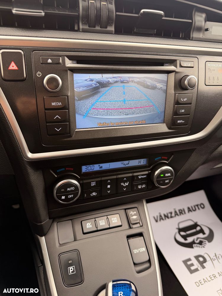 Toyota Auris ver-1-4-d--4d-unique - 28