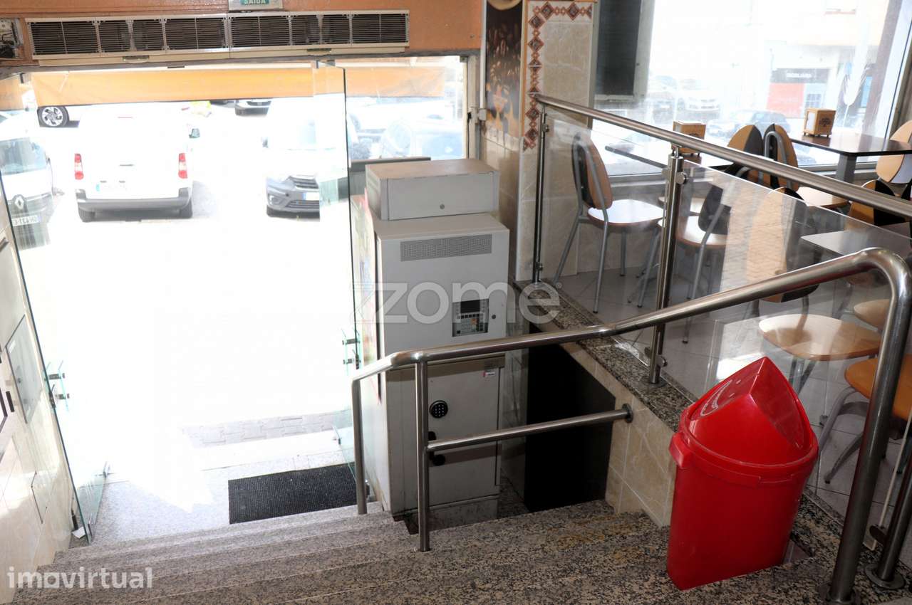OPORTUNIDADE DE INVESTIMENTO — NEGÓCIO DE PASTELARIA COM FÁBRICA - Grande imagem: 4/31