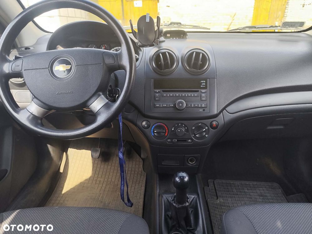 Chevrolet Aveo 1.2 SE / Plus - 10