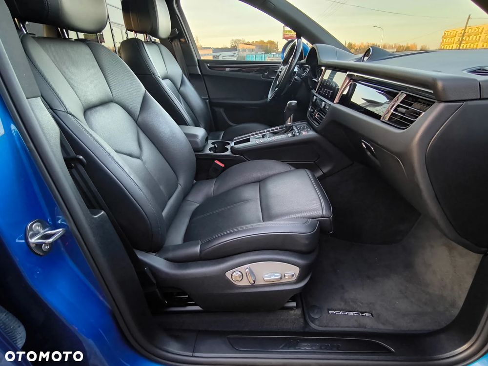 Porsche Macan - 25