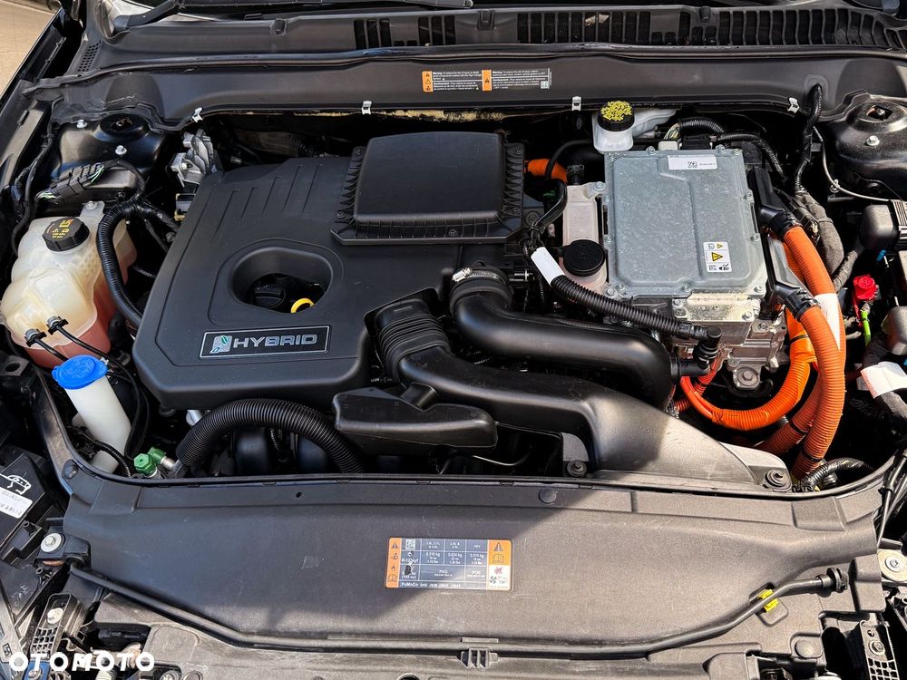 Ford Fusion - 10