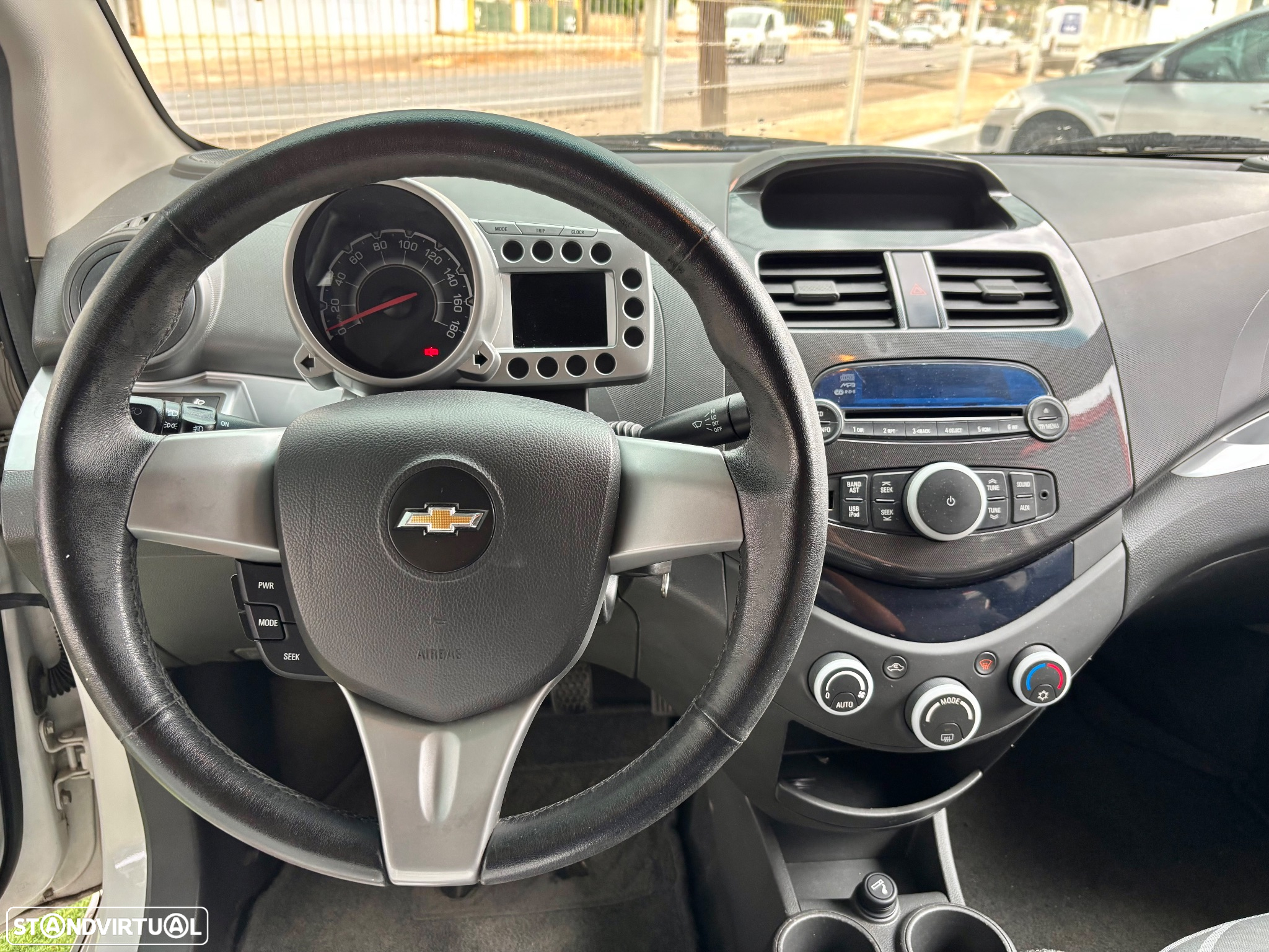 Chevrolet Spark 1.2 LT - 11
