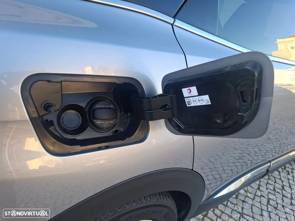 Peugeot 3008 1.6 Hybrid4 GT Pack e-EAT8 - 54