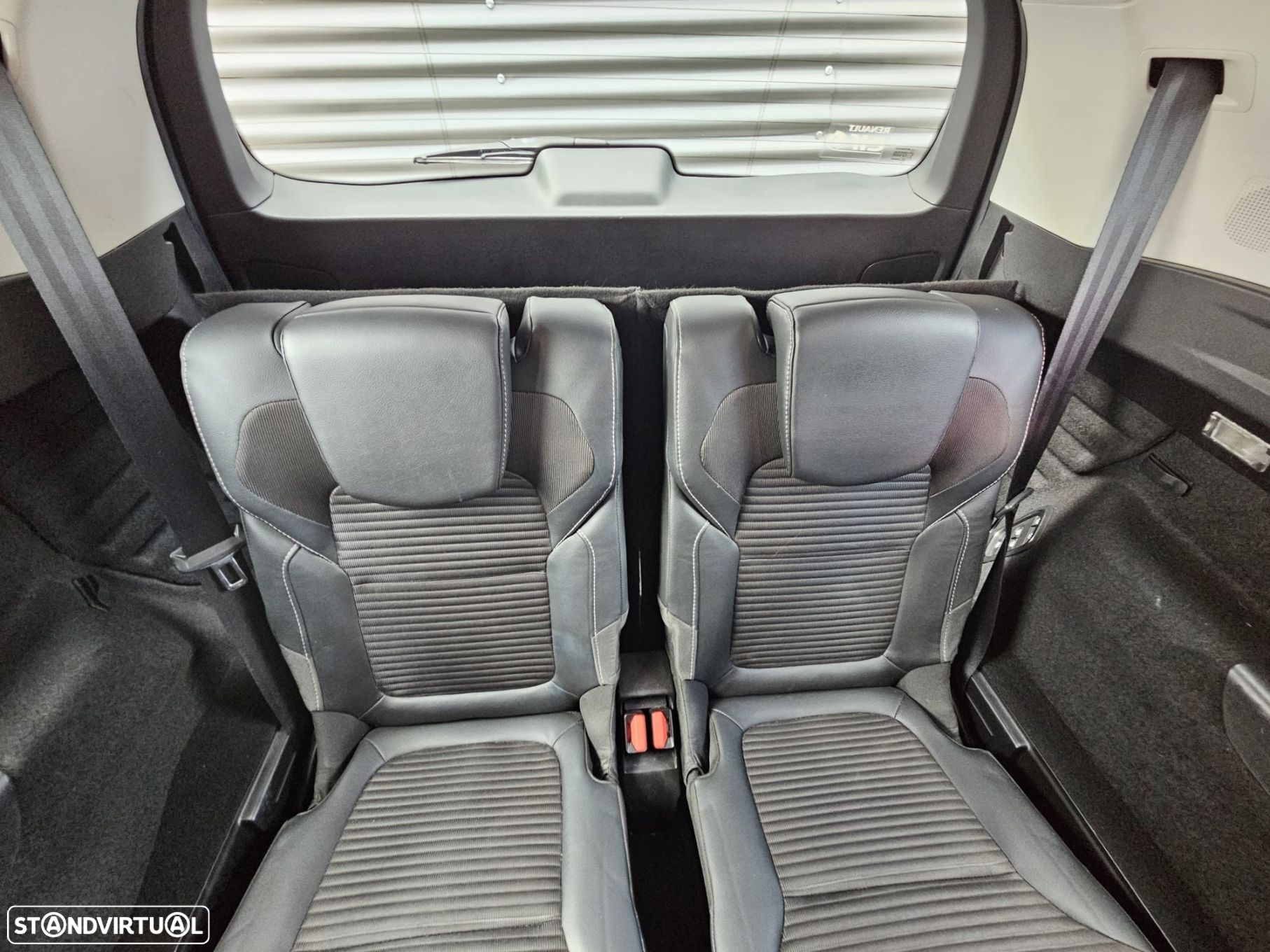 Renault Grand Scénic 1.5 dCi Bose Edition EDC SS - 24