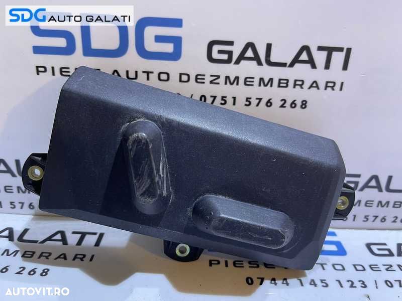 Panou Consola Comutator Buton Butoane Reglaj Scaun Dreapta Pasager  Skoda Octavia 1 2001 - 2011 Cod 3B0959766 - 2