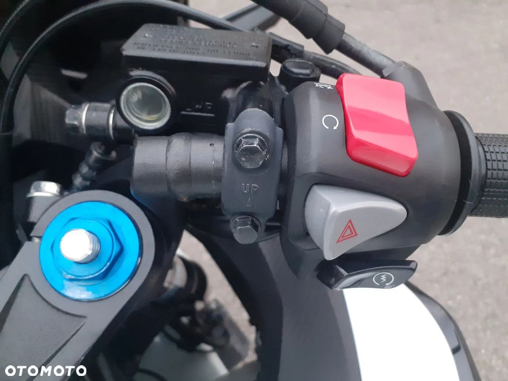 Honda CBR - 15