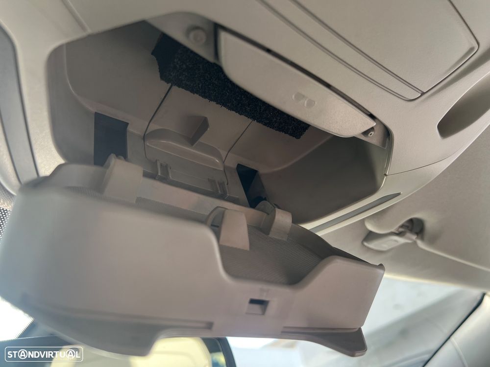 Ford S-Max 2.0 TDCi Titanium 7L - 15