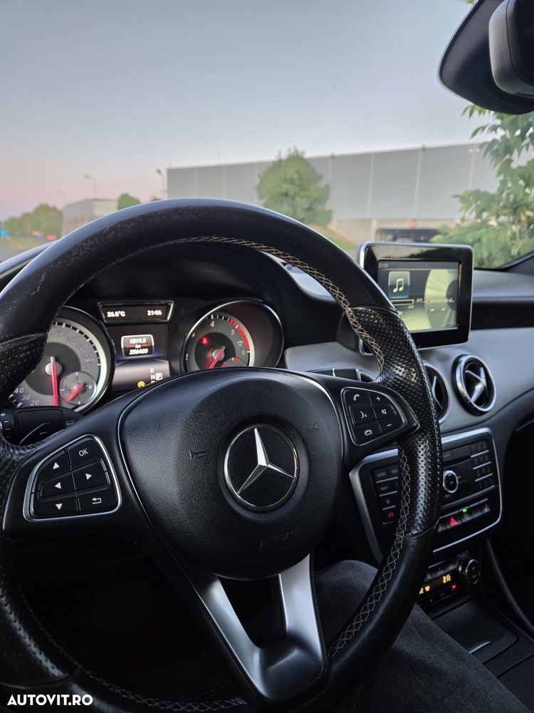 Mercedes-Benz CLA 220 - 19