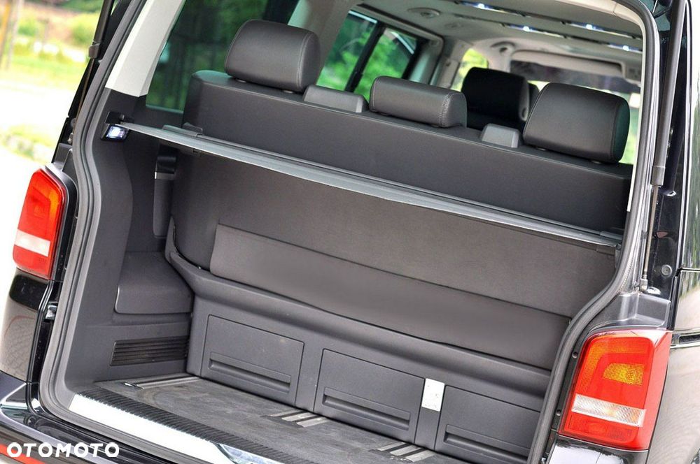 Volkswagen Multivan - 17