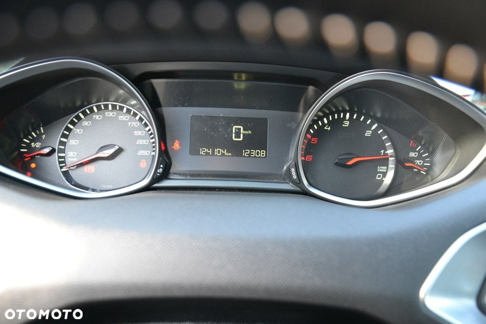 Peugeot 308 - 11