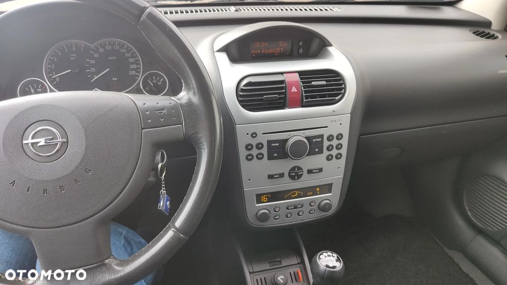 Opel Corsa - 8