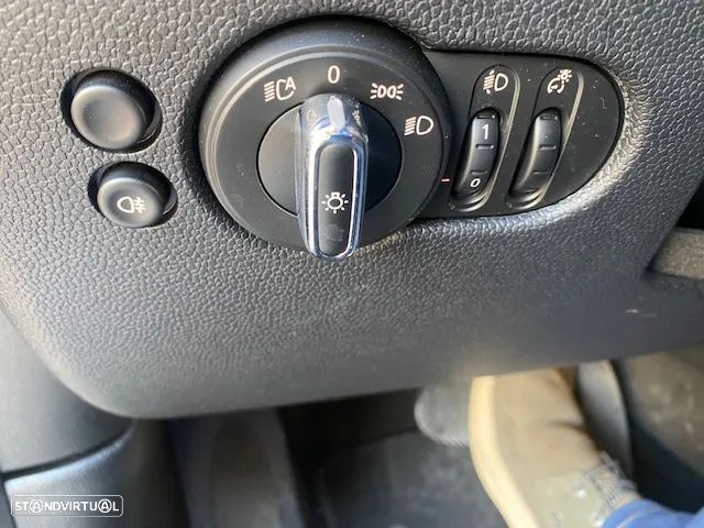 MINI 3 Portas Cooper SE Premium Classic - 3