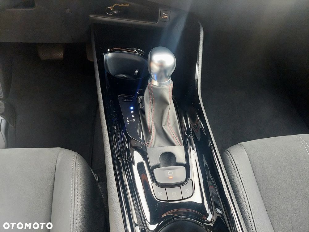 Toyota C-HR 2.0 Hybrid GR Sport - 18