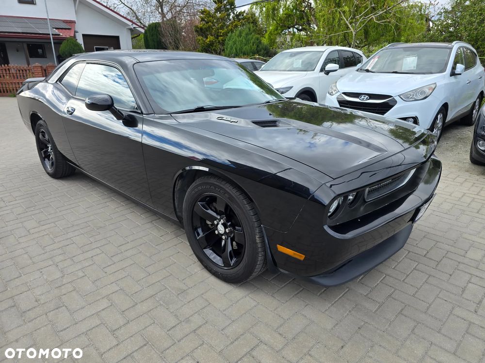 Dodge Challenger - 2