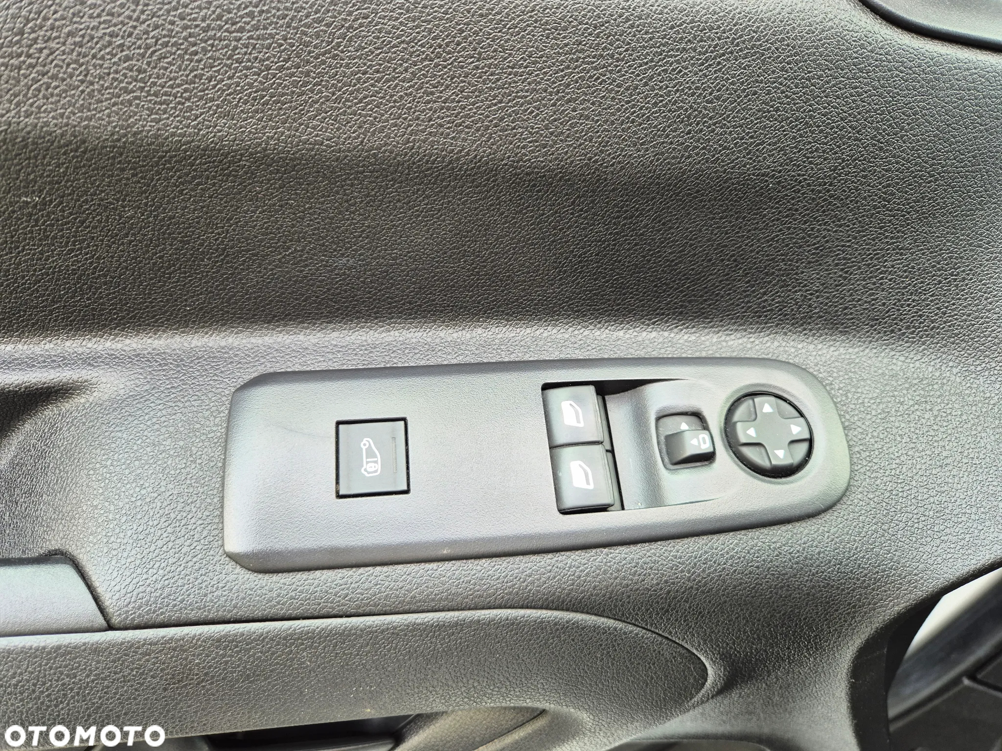 Citroën Berlingo XL BlueHDi 130 FEEL PACK - 33